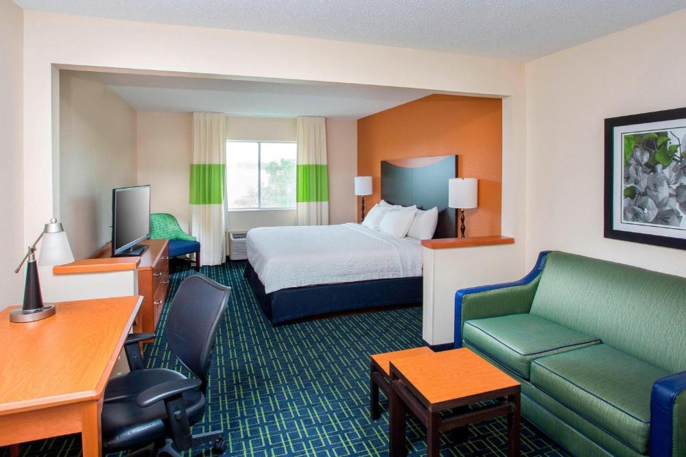 King Suite with Sofa Bed interior